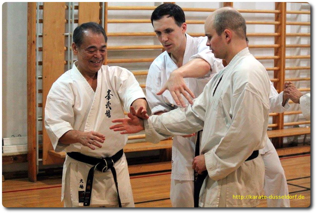 Goju-Ryu Karate Lehrgang mit Hanshi Yoshio Kuba